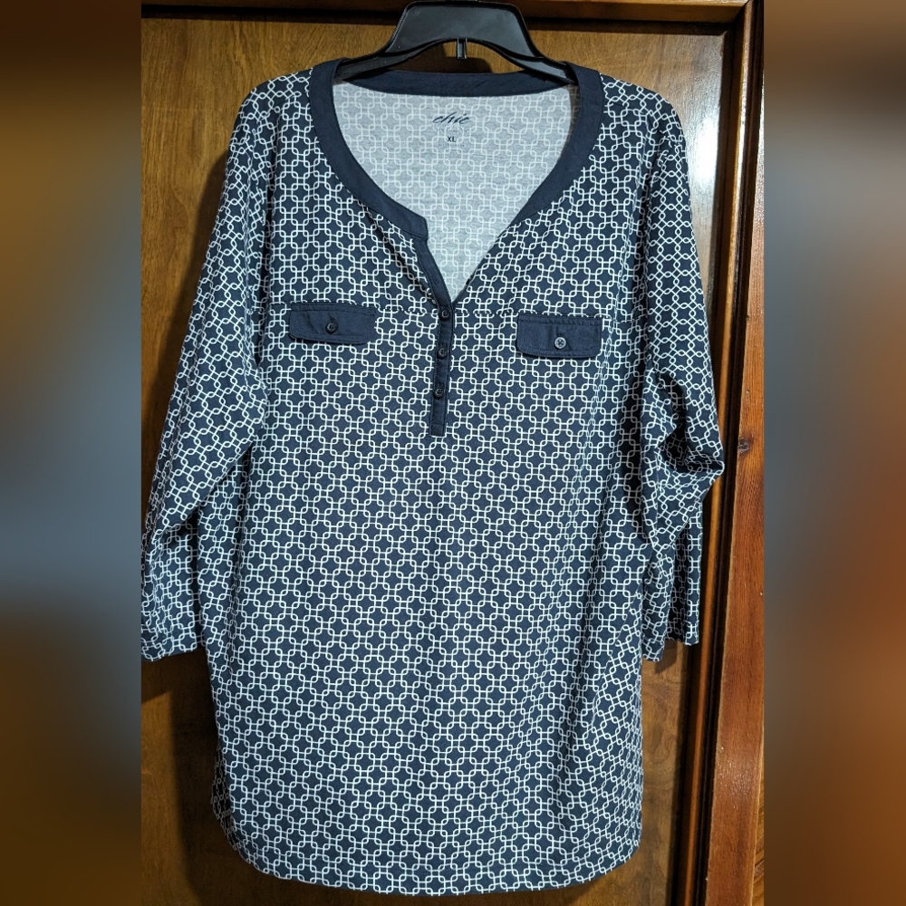 Chic XL navy top
